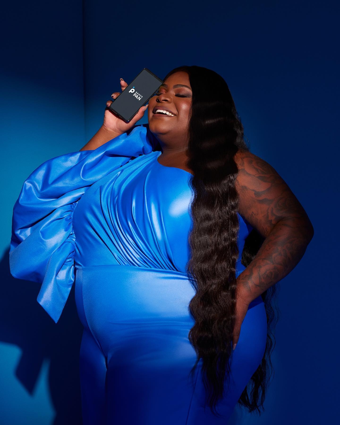 Cantora brasileira perde 30 quilos depois de fazer uma gastroplastia. Veja a incrível mudança de visual