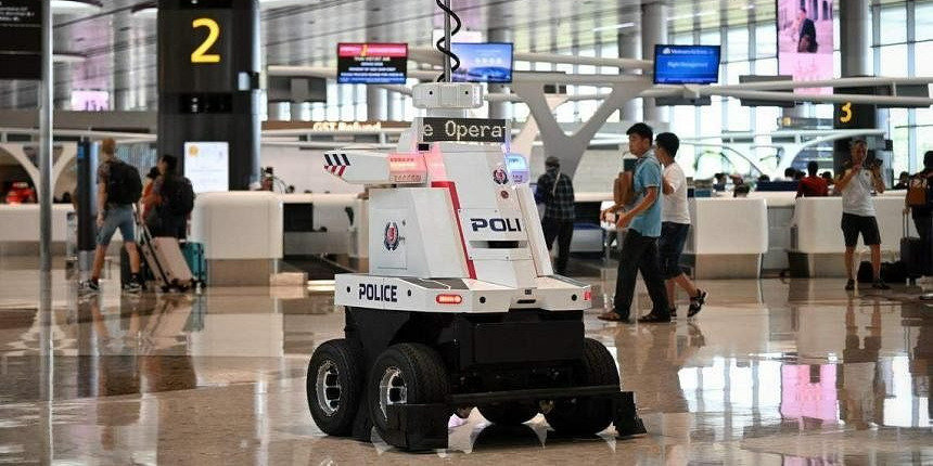 Aeroporto de Singapura ganha dois robots polícias para ajudar na vigilância