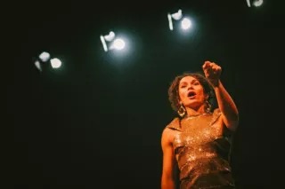 Keyla Brasil, atriz que interrompeu peça no São Luiz, foi encontrada e “já está em segurança”