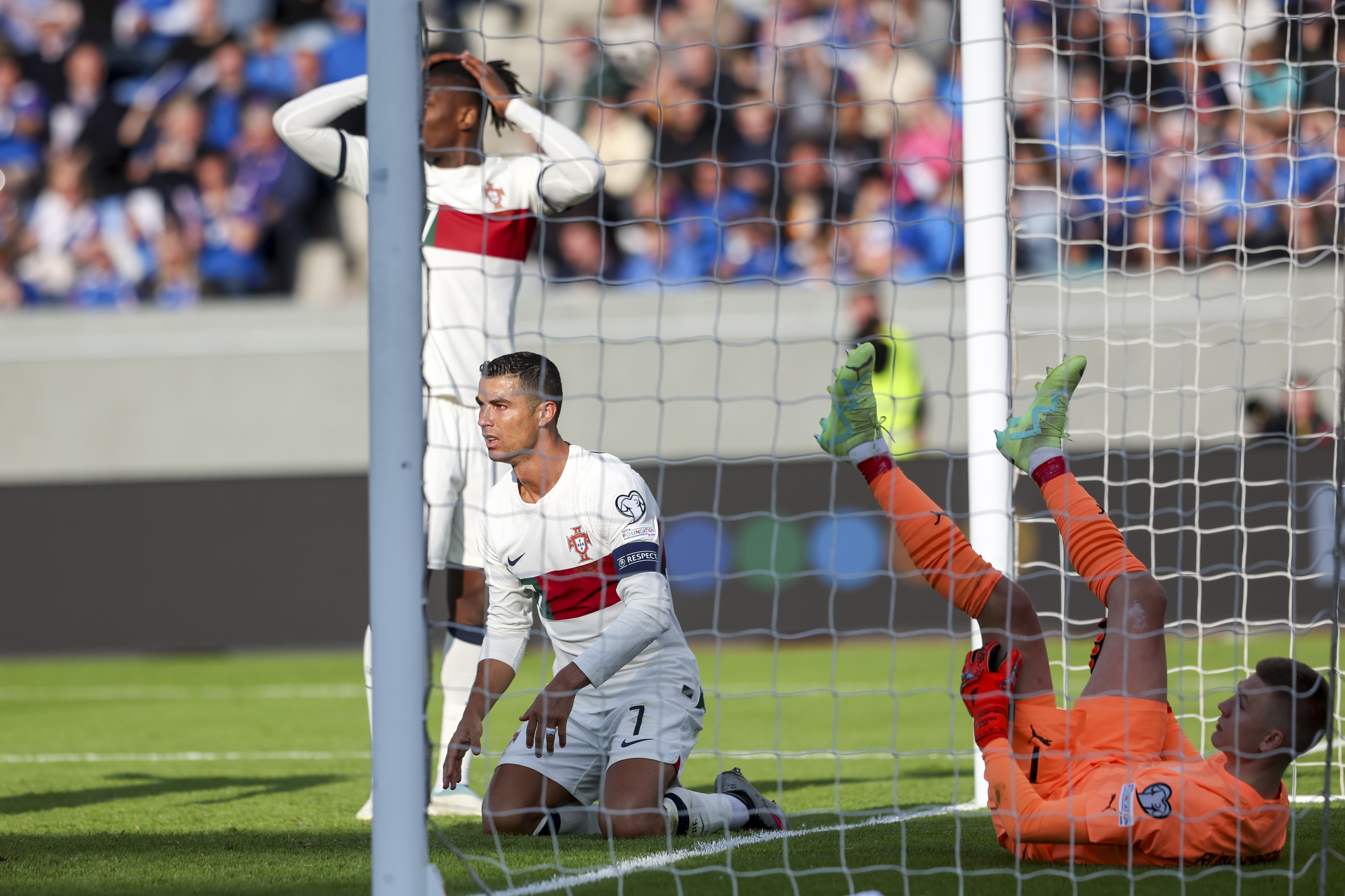 Com outros era sorte, com Ronaldo é só destino (a crónica do  Islândia-Portugal) – Observador