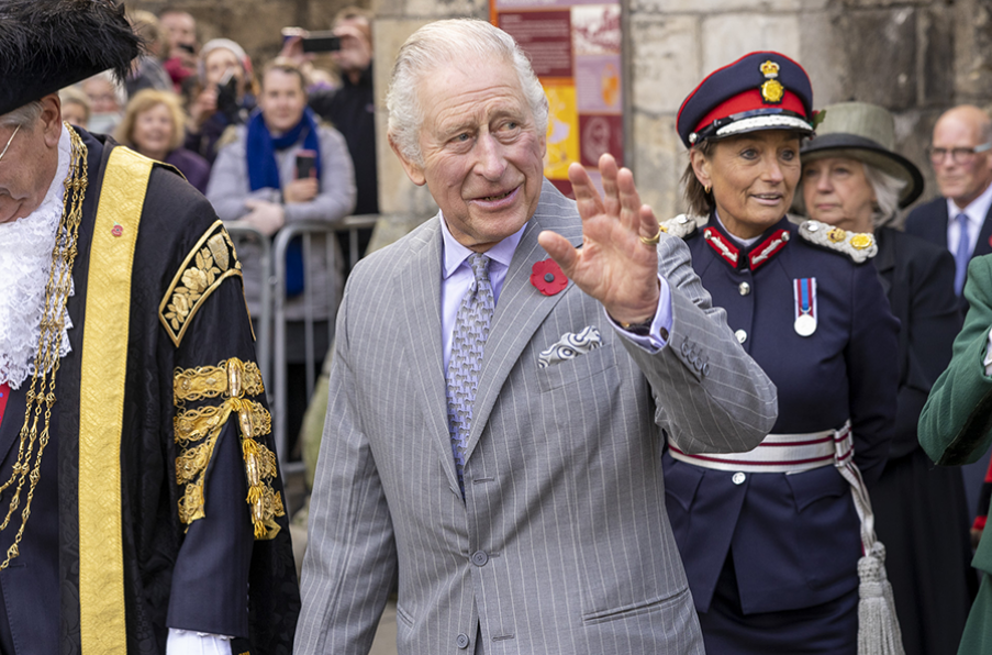 Rei Carlos III proíbe foie gras em todos os banquetes organizados pela casa real britânica