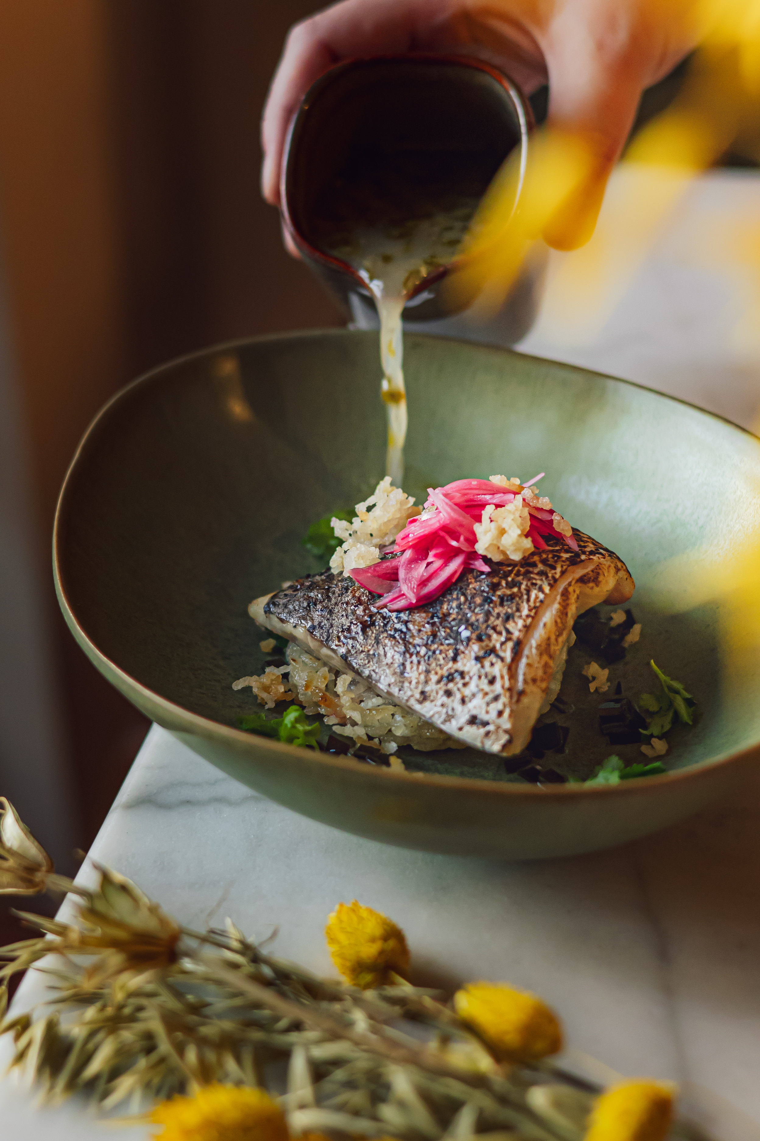 Apetece-lhe comer fora e variar? Neste novo restaurante libanês há húmus, borrego e kebab