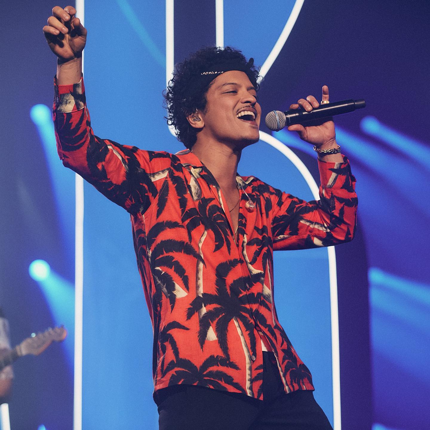 Bruno Mars atua em casino há quase 10 anos para pagar dívida de jogo milionária