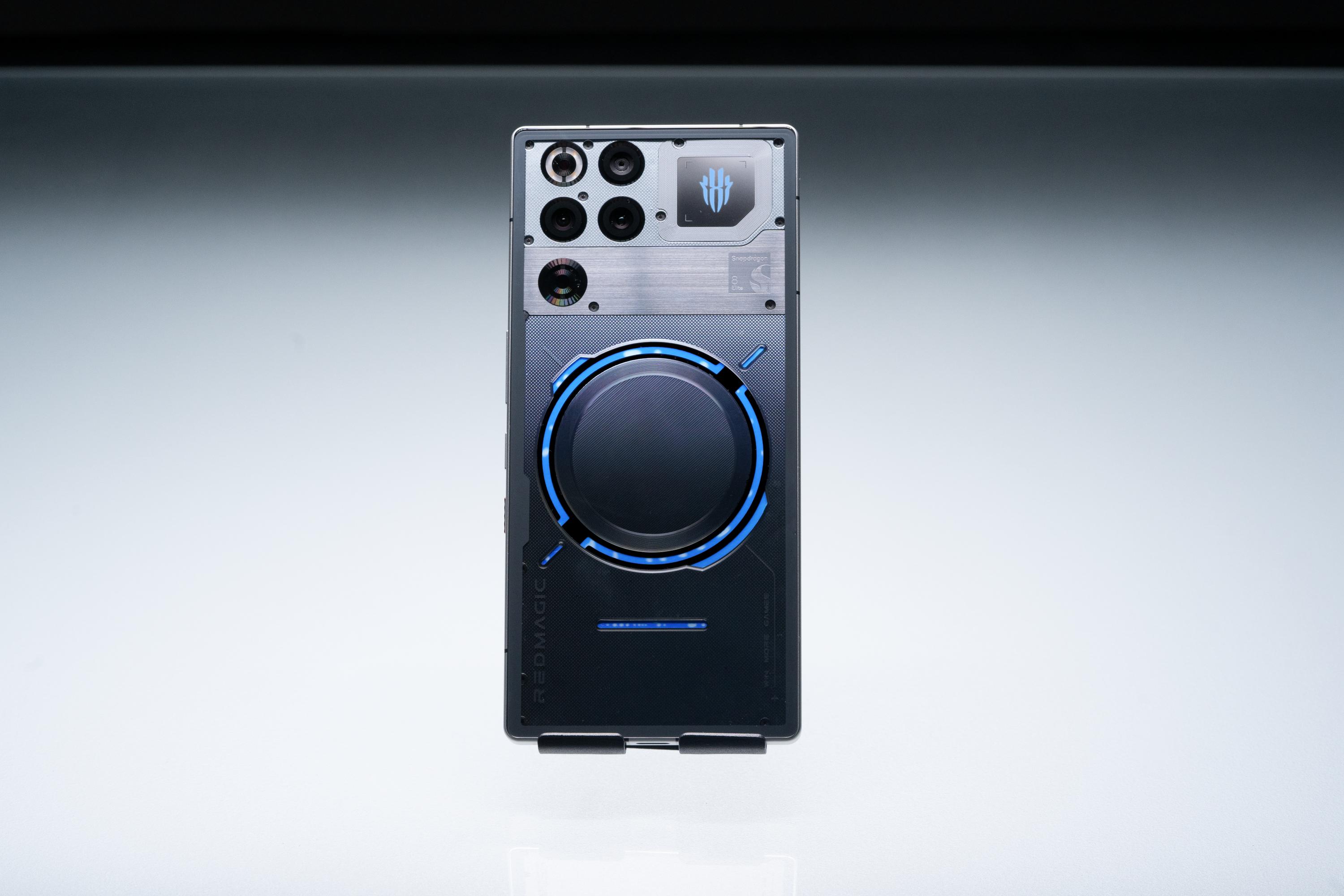 RedMagic 11 Pro estreia-se fora da China com Snapdragon 8 Elite Gen 5 e mais “potência” no arrefecimento