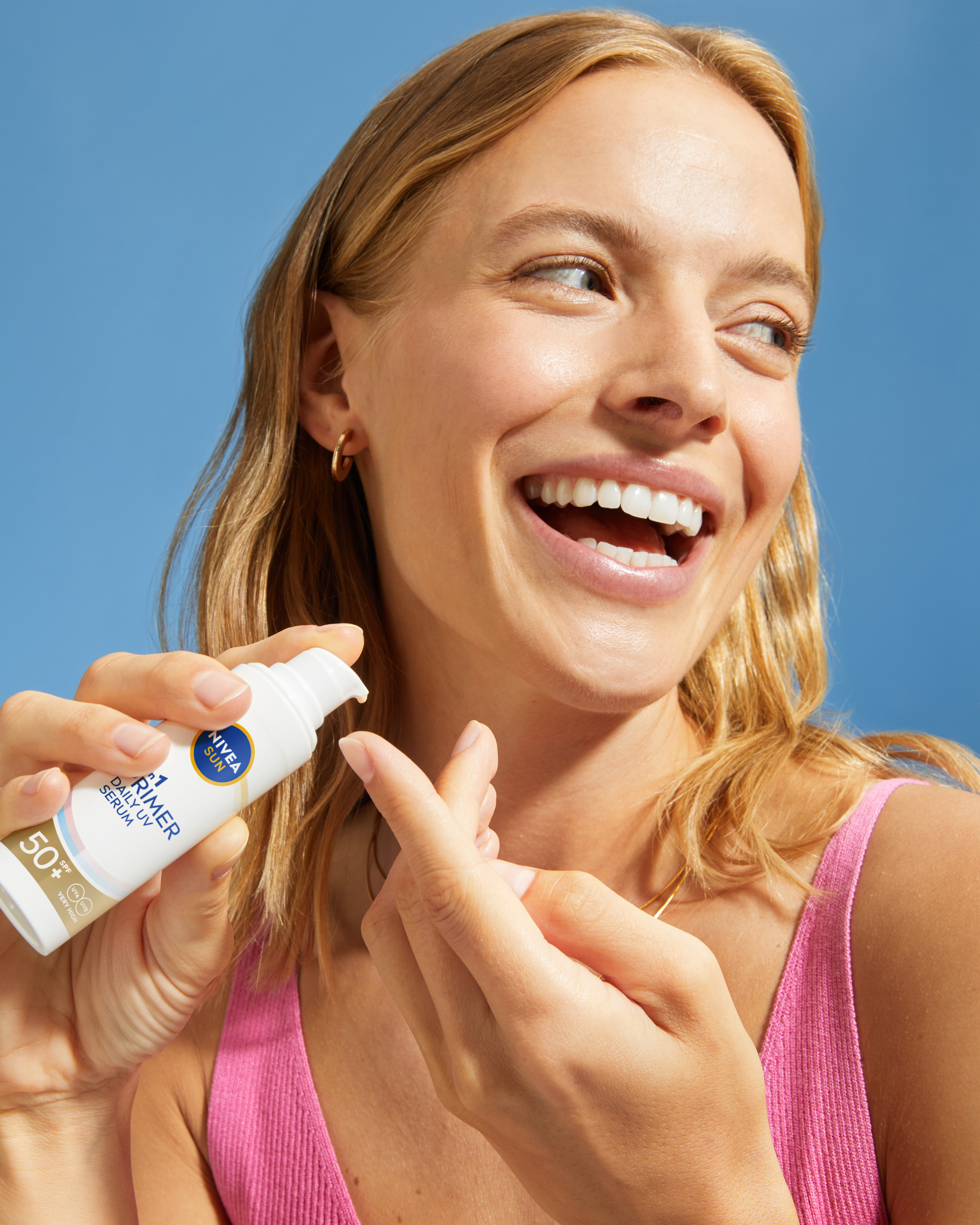 O sol não está para brincadeiras. Proteja o seu rosto com estes 4 aliados poderosos da NIVEA