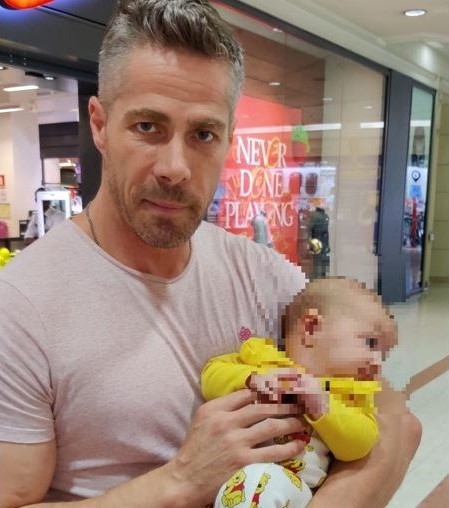 Bebé de 2 meses engasgou-se com leite materno e foi salvo por GNR