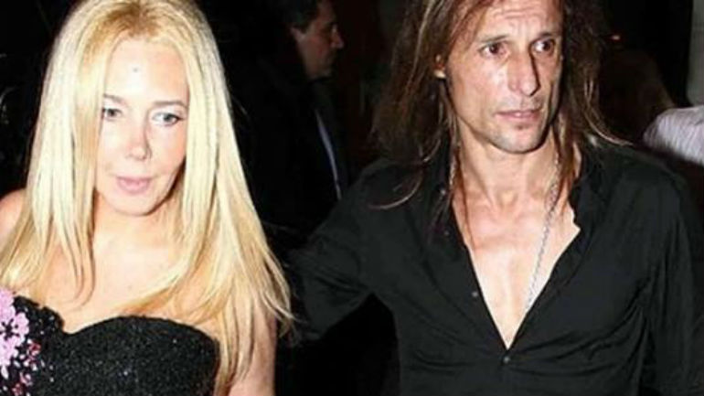 “O Caniggia está com uma prostituta que o mantém drogado o dia todo”. As acusações ao ex-jogador do Benfica
