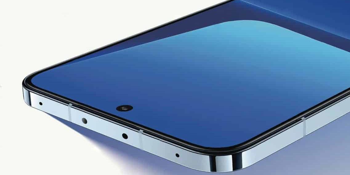 Atriz revela que foi pressionada por realizador durante cenas sexuais. “Sentia-me como uma prostituta”