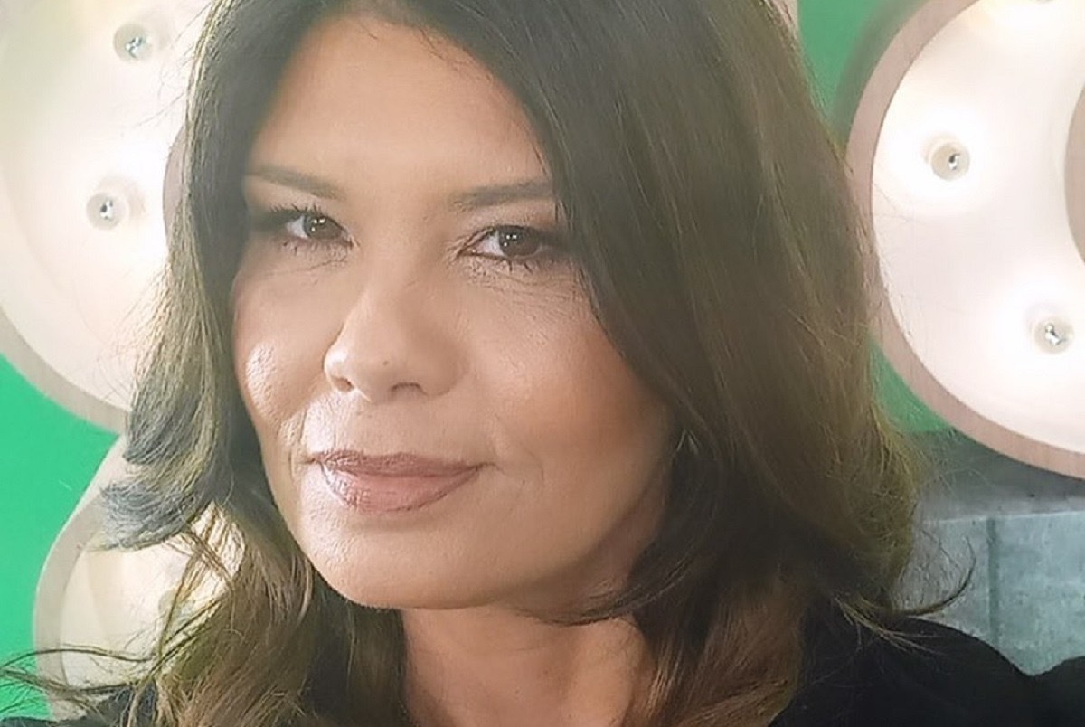 Gisela Serrano está de volta à televisão e vem com a língua afiada. “Vai dar luta”, dizem colegas