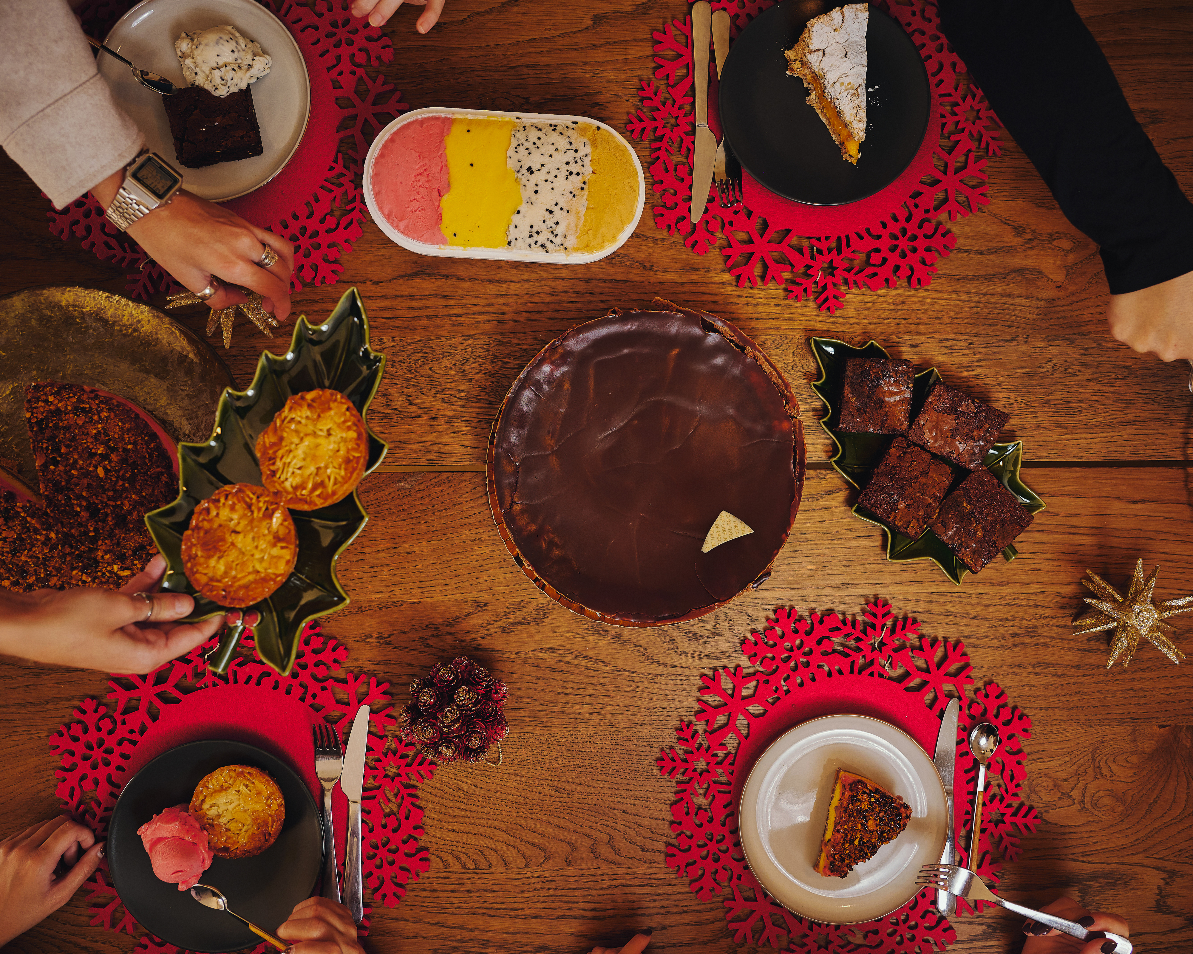 À procura de sobremesas diferentes para o Natal? Santini lança novos bolos e gelados para a época