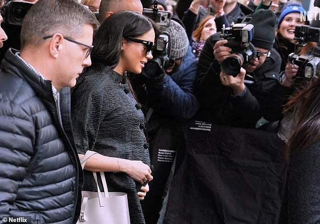 “Havia uma espécie de guerra contra a Meghan”. As novas acusações contra a família real