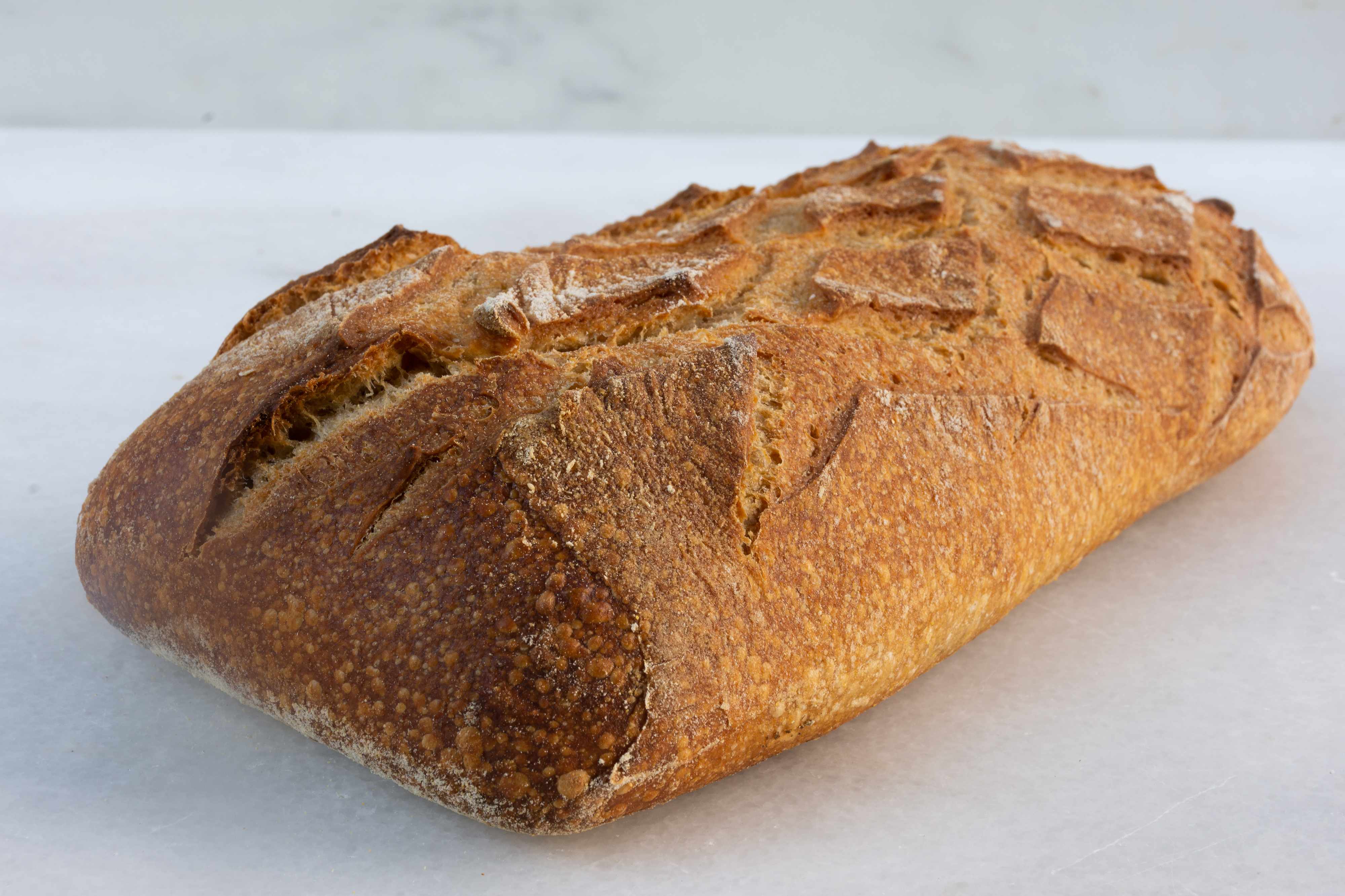 Há pão novo com cereais antigos na Eric Kayser — e promete fazer barulho ao cortar