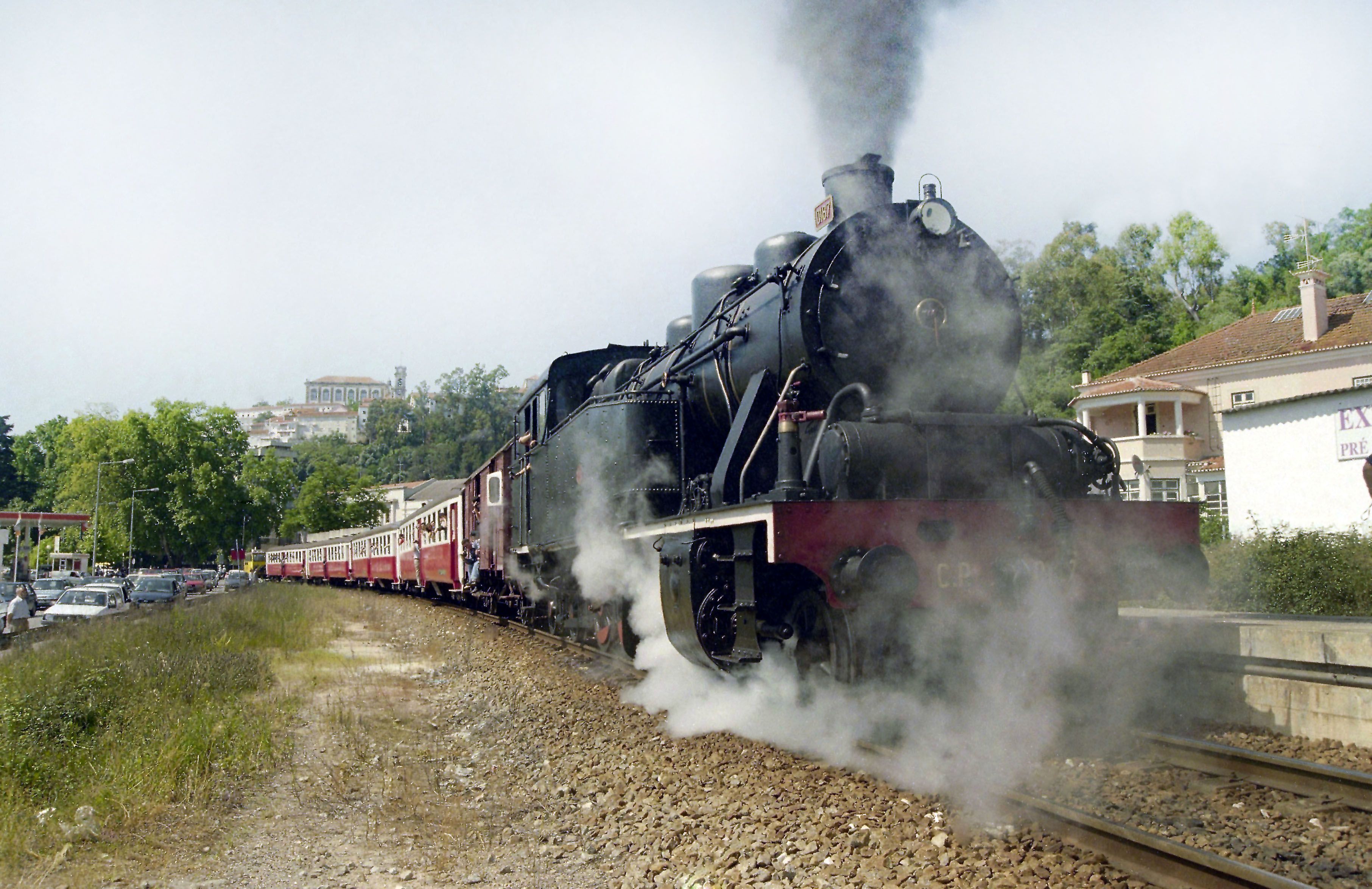 In 1856, a steam train ran for the first time in Portugal. 170 years later, the journey will be repeated