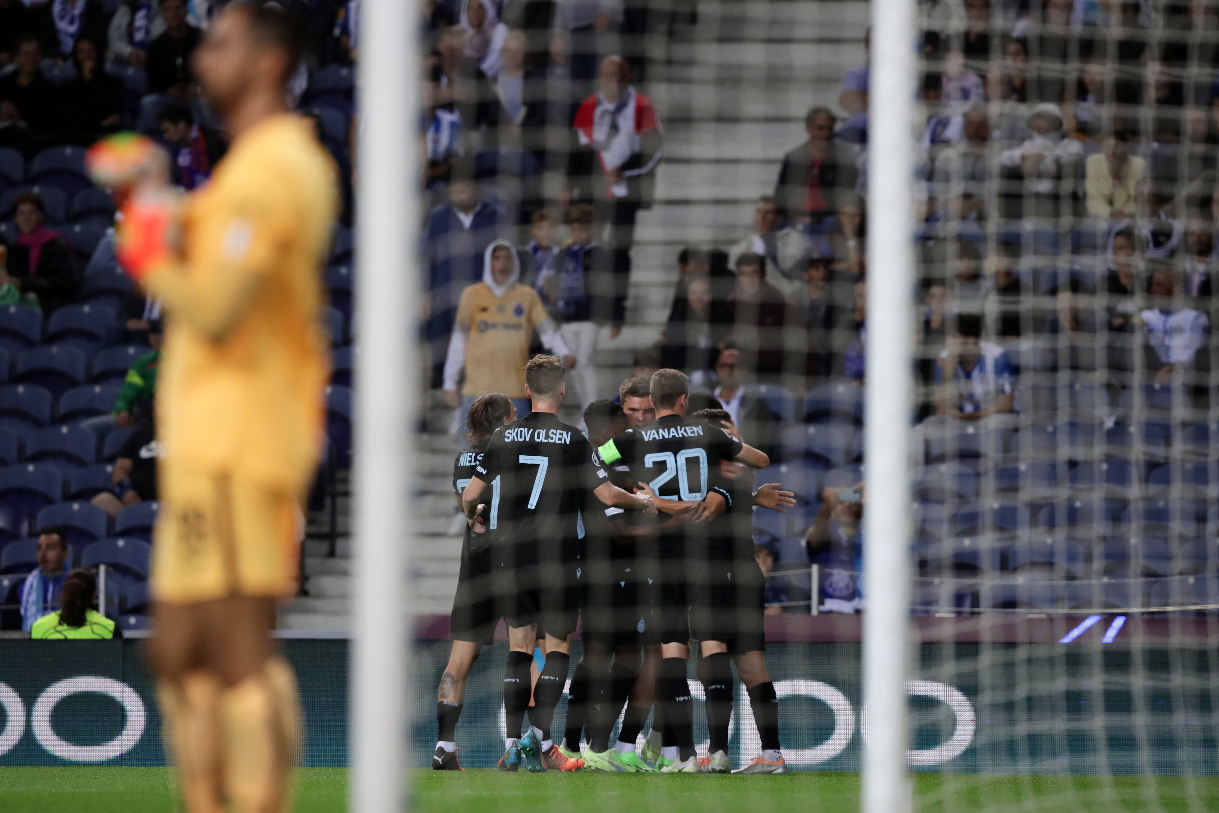 Porto 🆚 Club Brugge, Dragões levam Sowah do campeão belga 🥶