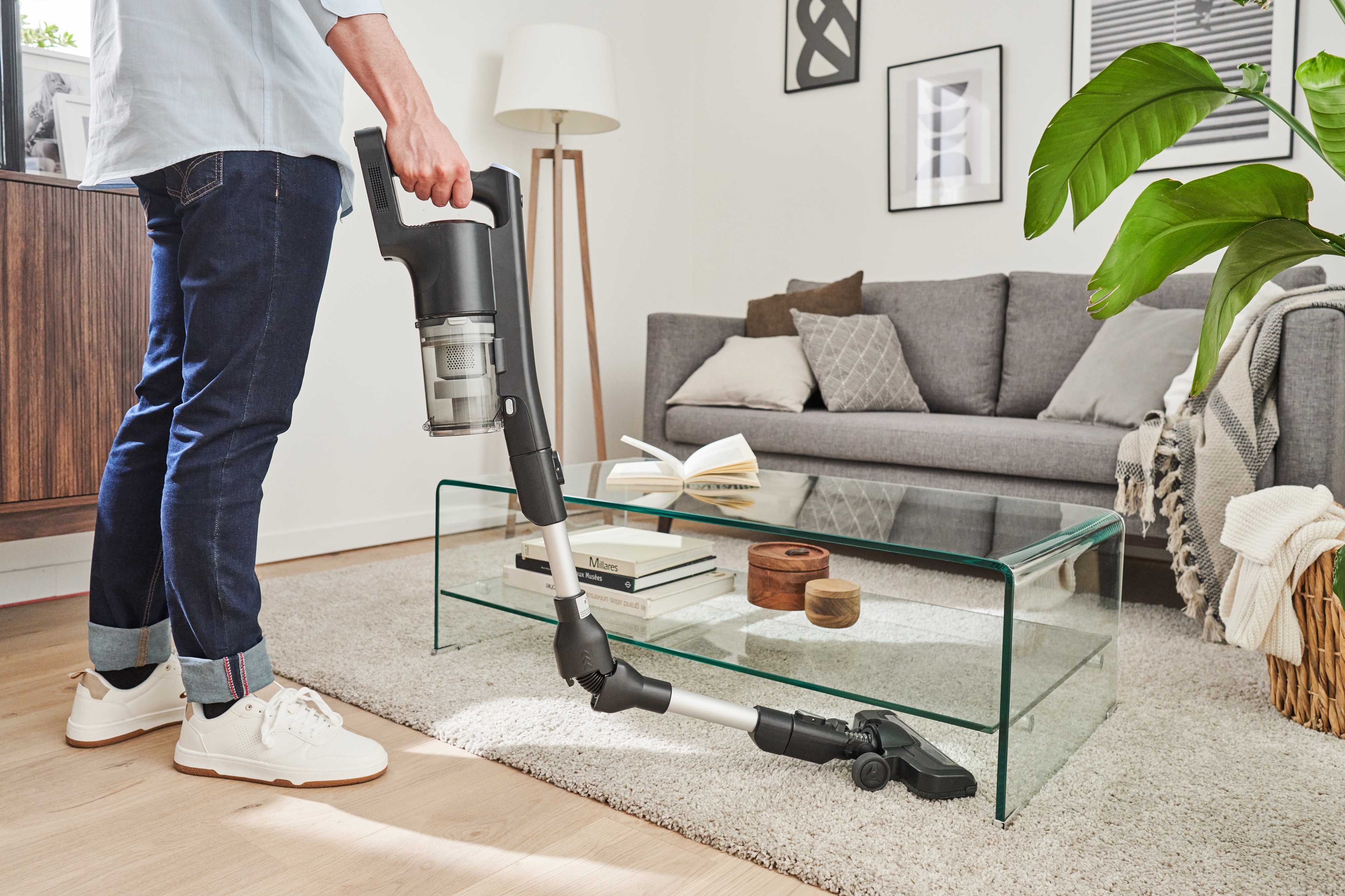 O novo aspirador da Auchan é parecido ao das marcas XPTO, mas é muito mais barato. Saiba quanto custa