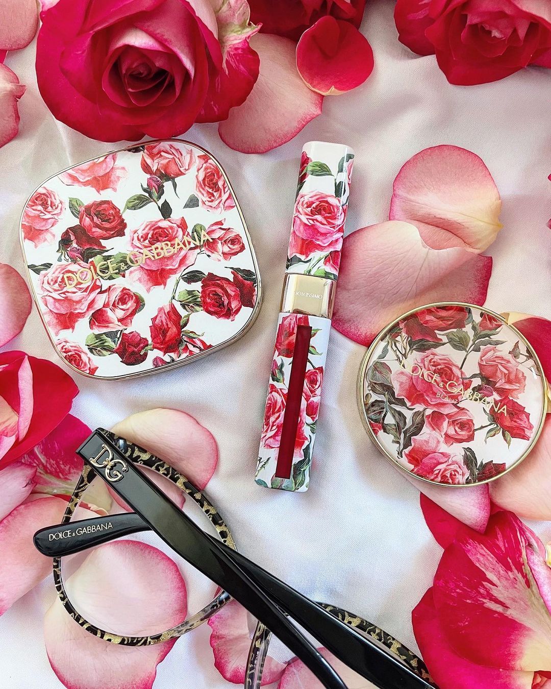 A maquilhagem de outono da Dolce&Gabbana cuida da pele (e tem embalagens lindas de morrer)