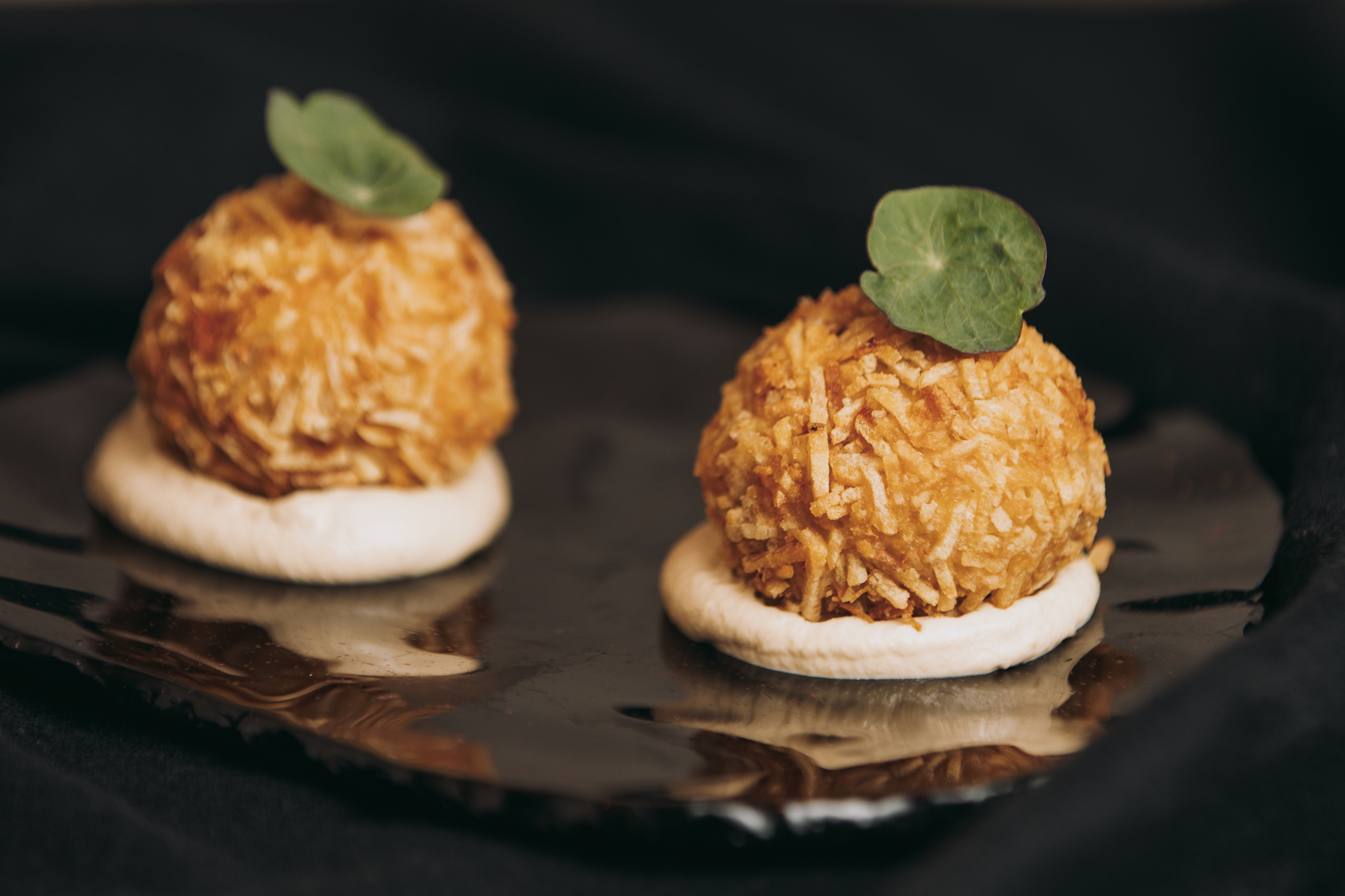 A Cozinha do Sr. Lisboa muda-se para o Jardim — e há novidades gulosas como croquetes de bacalhau à Brás