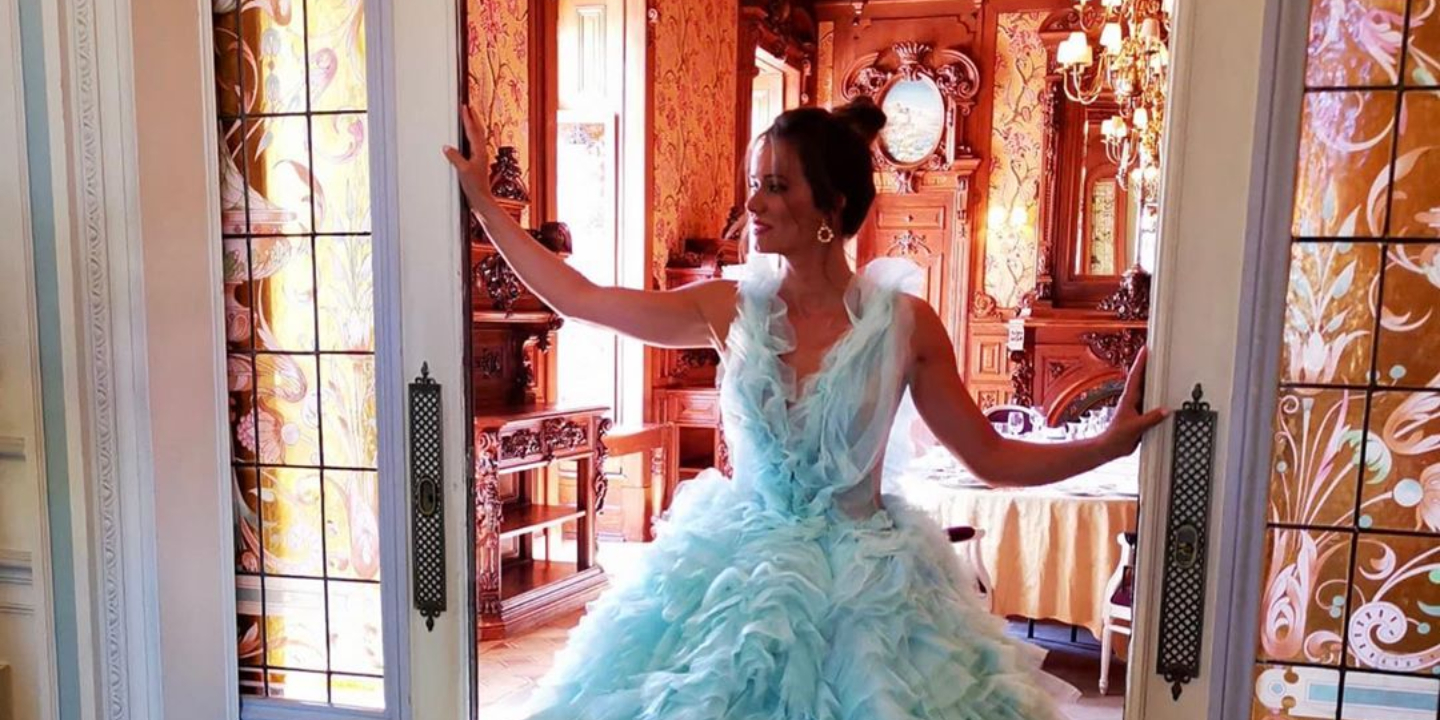 Quer um vestido de princesa igual ao de Cláudia Vieira? Saiba quanto vai ter de desembolsar