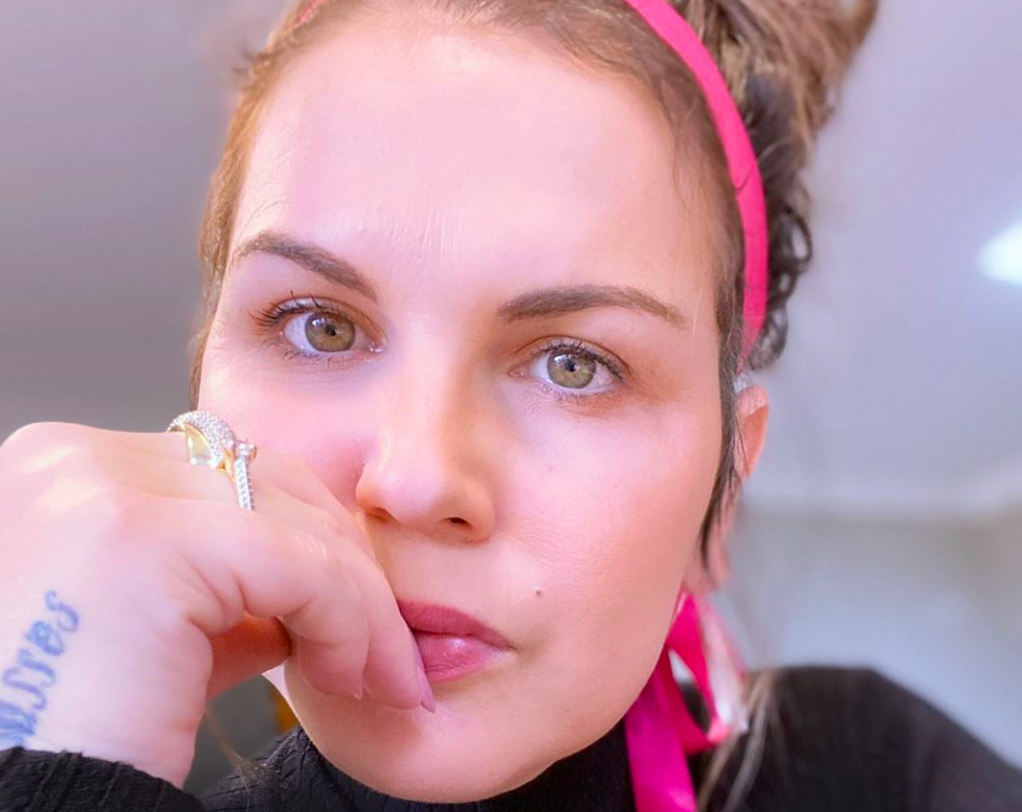 Katia Aveiro cansada da “falta de respeito” dos seguidores que lhe pedem dinheiro. “Não sou secretária do Ronaldo”