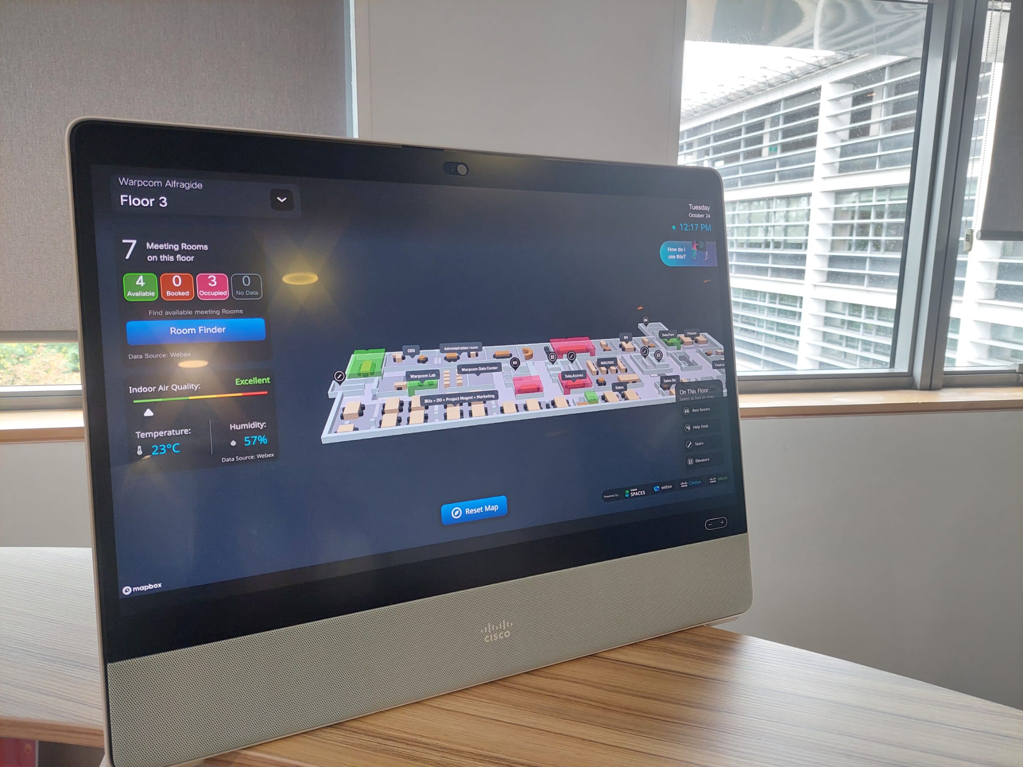Como vender soluções de smart building? Recebendo os clientes num “escritório modelo”