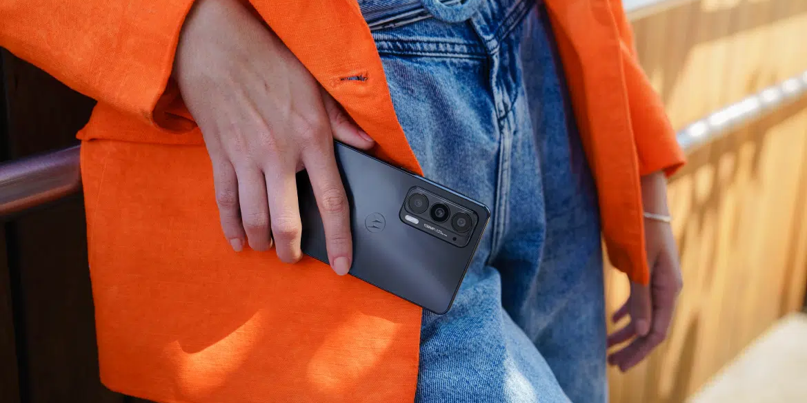 Gartner revê vendas de smartphones para 2022 com quebra de 7,1%