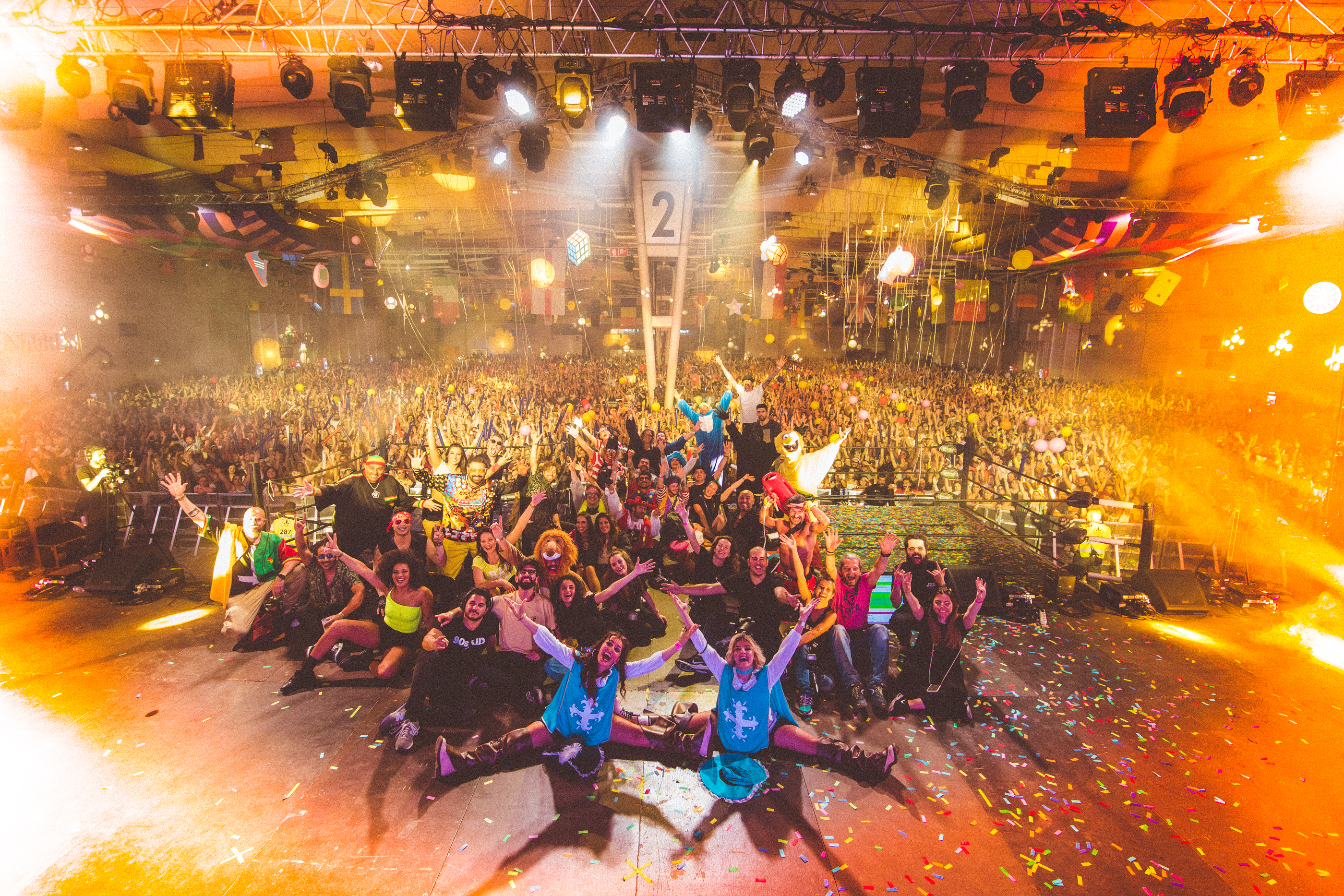 Geração de 90, é hora de tirar as plataformas do armário. Vêm aí 3 festas da Revenge of the 90’s