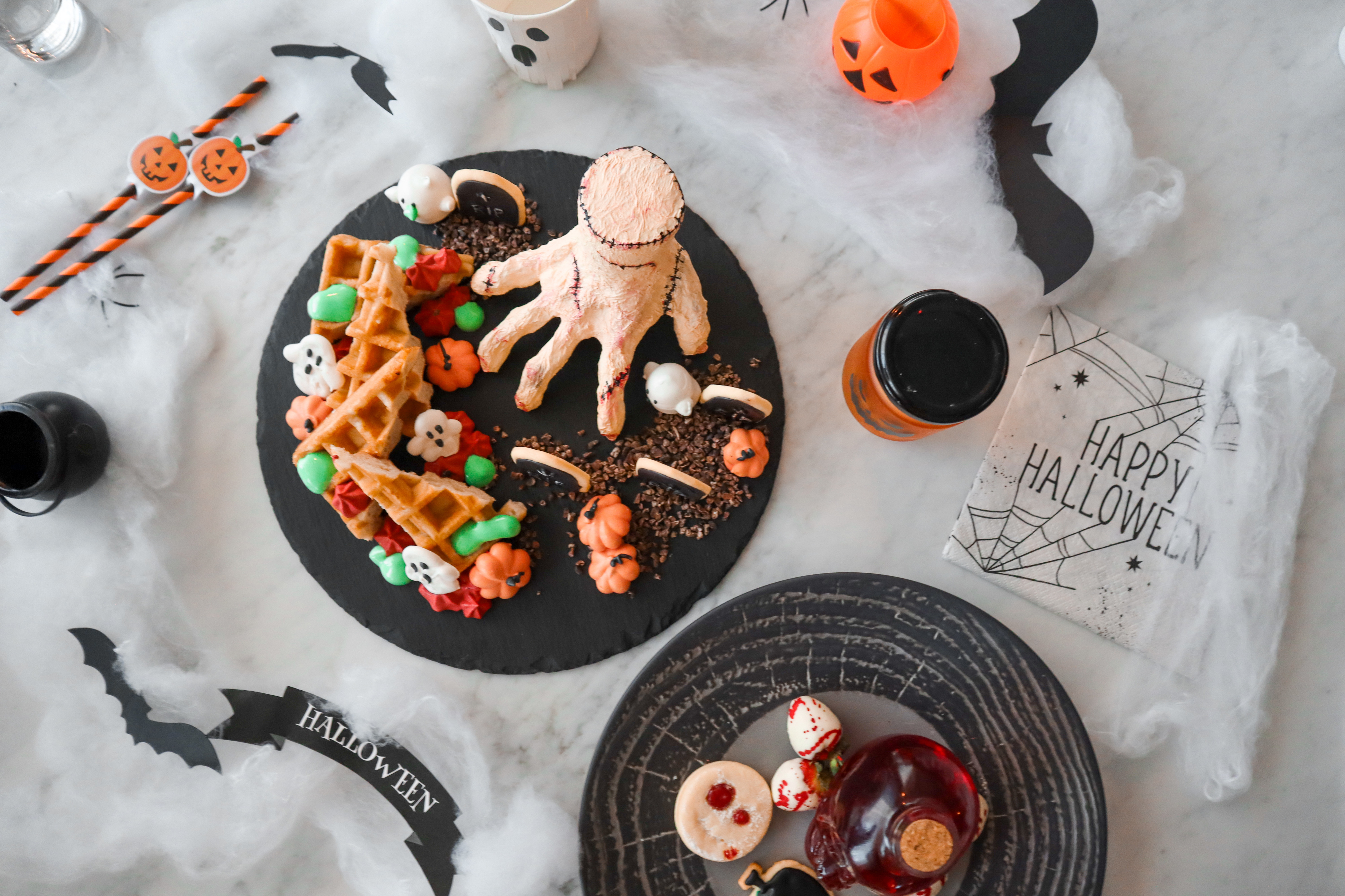 Atenção, fãs da Família Addams. Este brunch vai ser inspirado no clã tenebroso (e os miúdos só pagam metade)