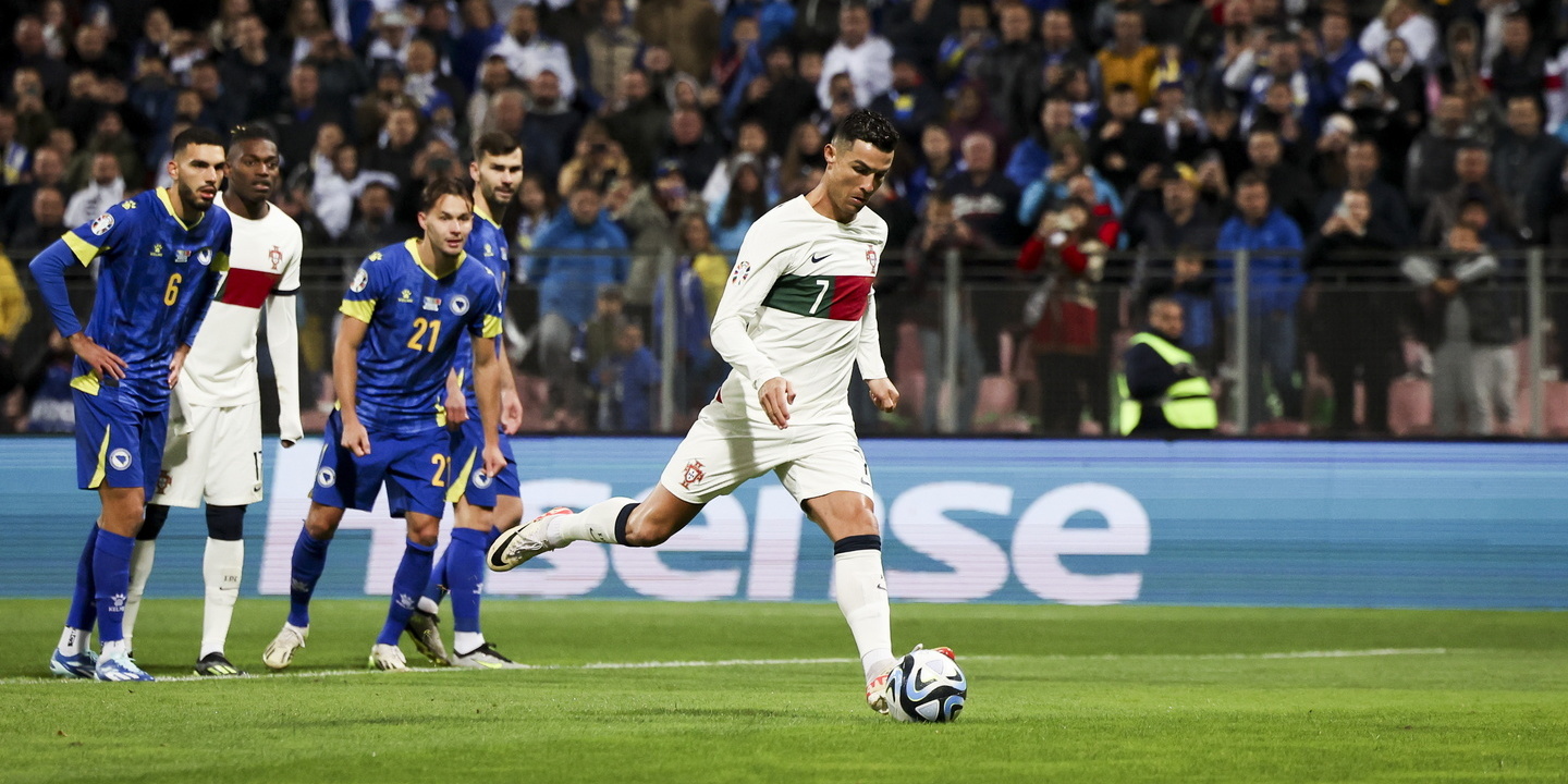 Reações dos jogadores de Portugal: Cancelo deu chapada de luva branca  Otávio feliz por João Neves que cumpriu sonho - EURO Qualificação - SAPO  Desporto