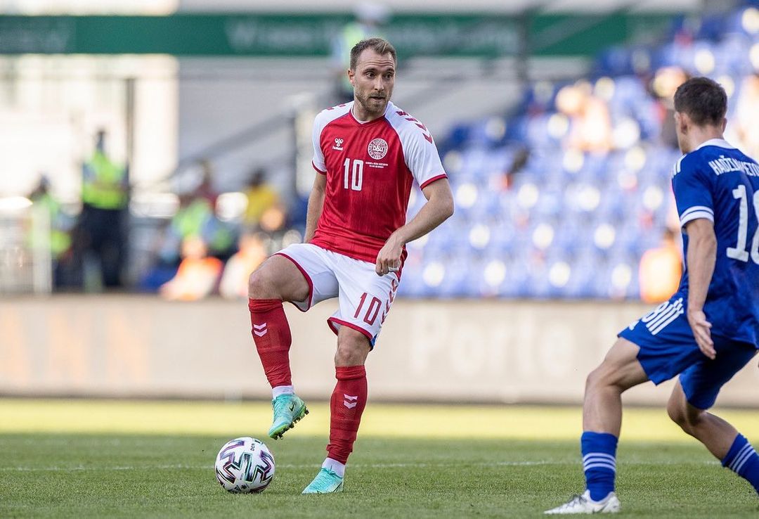 Euro 2020. Realizador recusa voyeurismo ao manter a emissão em Eriksen e fala de emoção