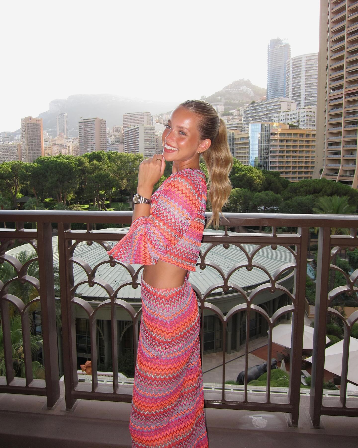 Este conjunto de Margarida Corceiro é deslumbrante e de um criador português. Saiba quanto custa