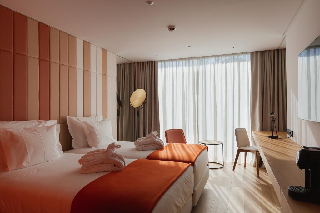 Lumen Hotel. O hotel onde se escolhe a decoração do quarto e que tem o melhor gel de mãos