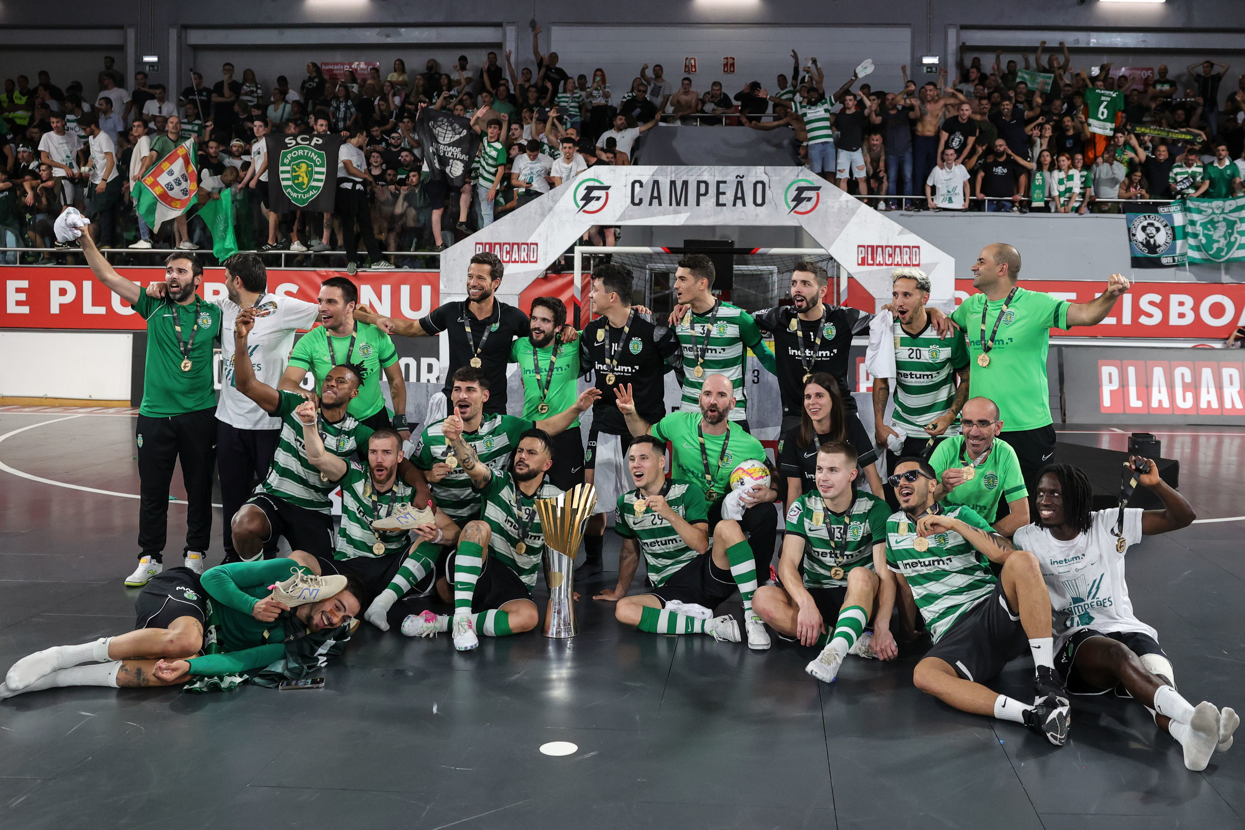 Sporting vence Benfica na Luz e lidera o campeonato de futsal